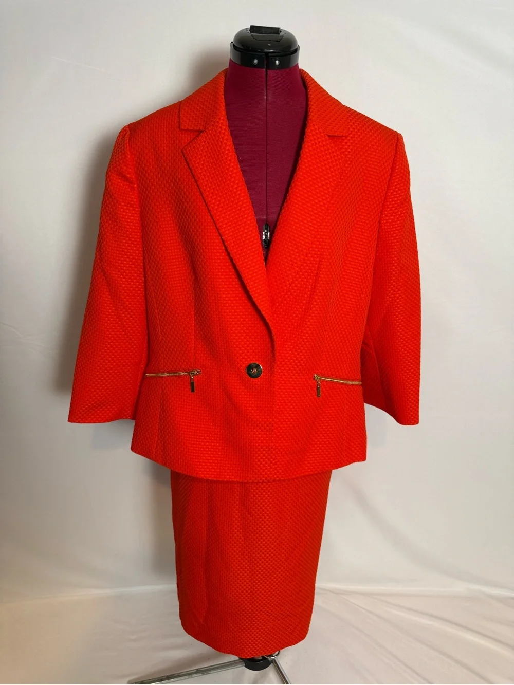NWT Albert Nipon Skirt Suit Woman Size 16 Tiger Lily 2-Piece Set Blazer & Skirt